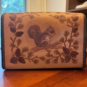 Stunning Vintage Tooled Leather Hand Bag Purse Squirrel Acorns